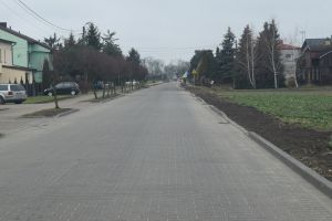 Kilka fragmentów zmodrenizowanych dróg na terenie gminy Dobrzyn nad Wisłą