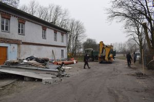 Prace modernizacyjne sali gimnastycznej w Dyblinie