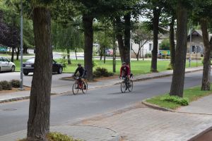 Zawodnicy podczas rowerowego ultramaratonu Wisłą 1200